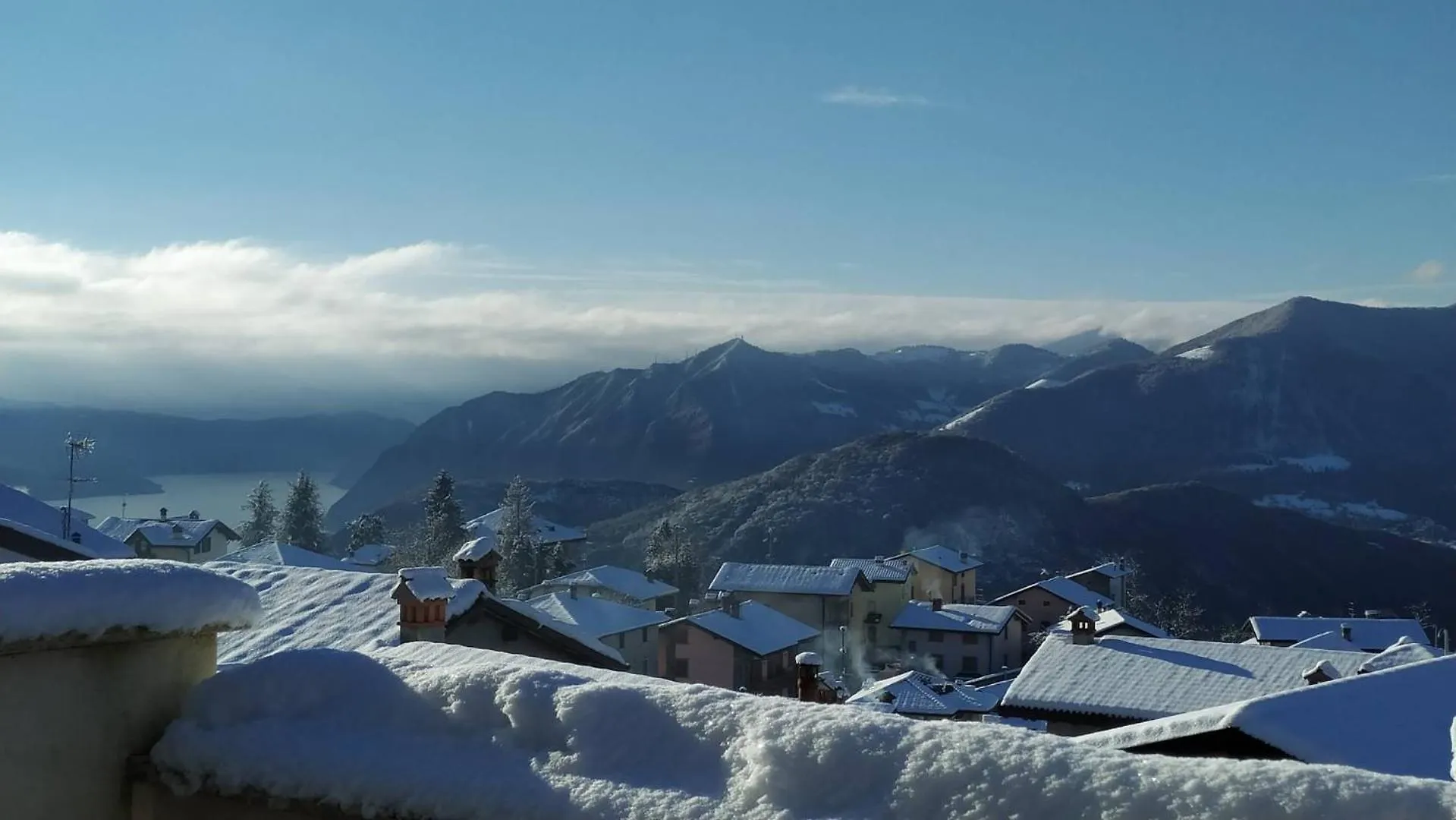Casa Mina Mountain Lake Iseo Hospitality Bossico Italy